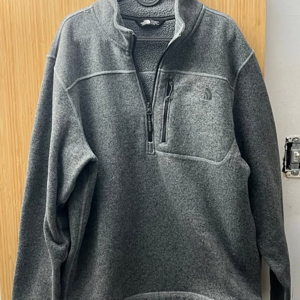 The North Face 1/4 Zip Fleece